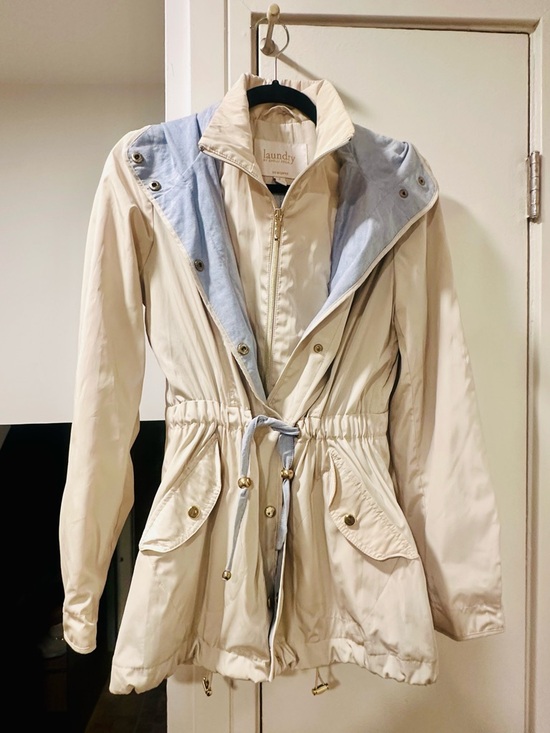 Laundry by Shelli Segal - Picture 2 of 4